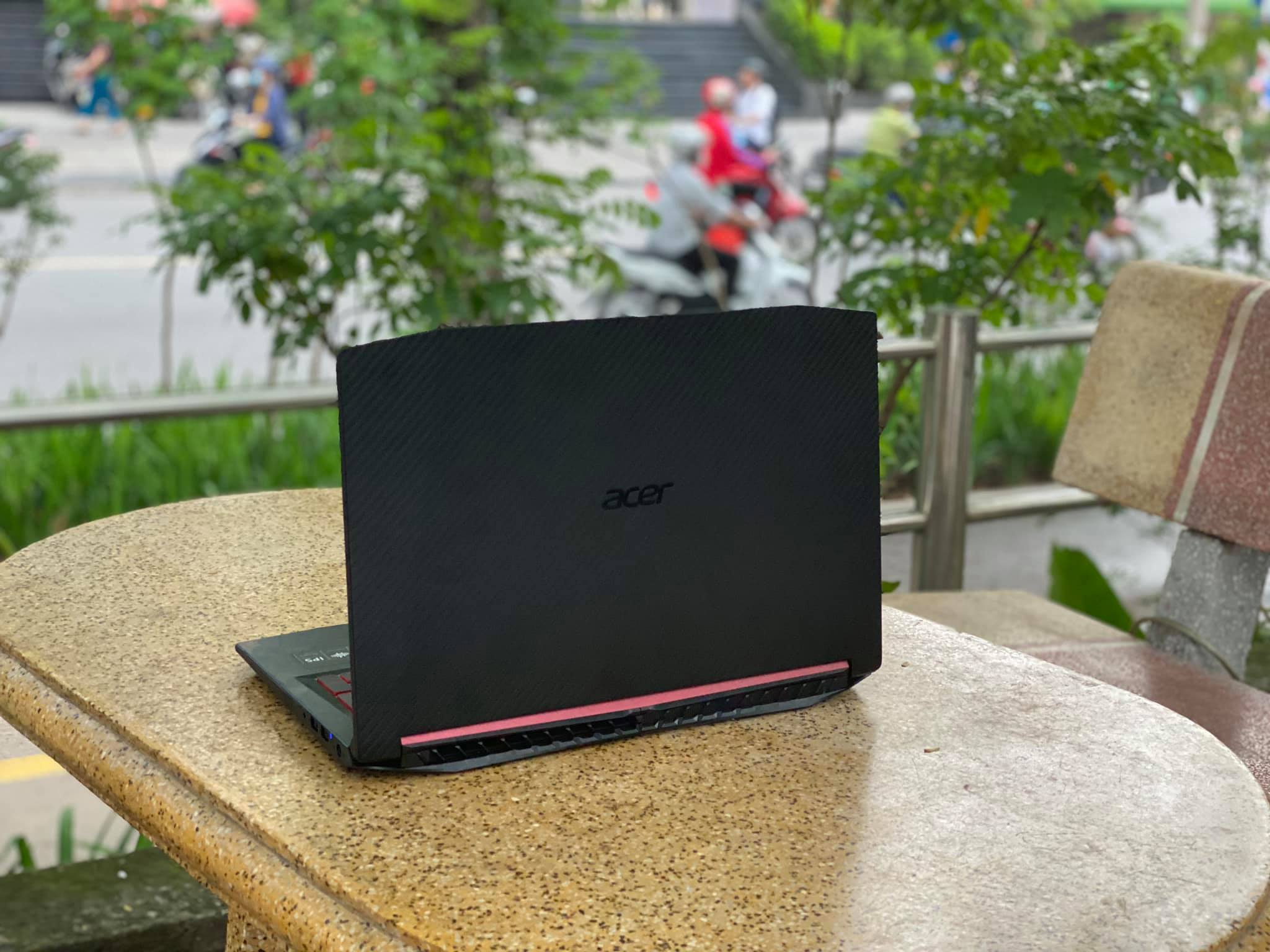 Laptop Acer Nitro AN515-42-R8A0-3.jpg